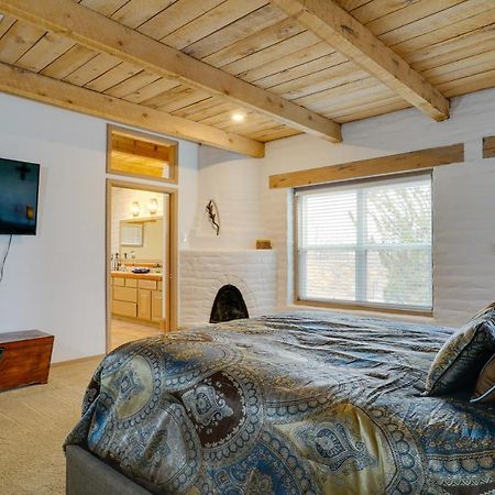 Las Cruces Home La Casa Blanca With Courtyard Luaran gambar
