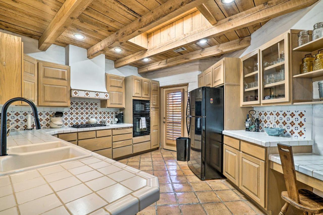 Las Cruces Home La Casa Blanca With Courtyard Luaran gambar