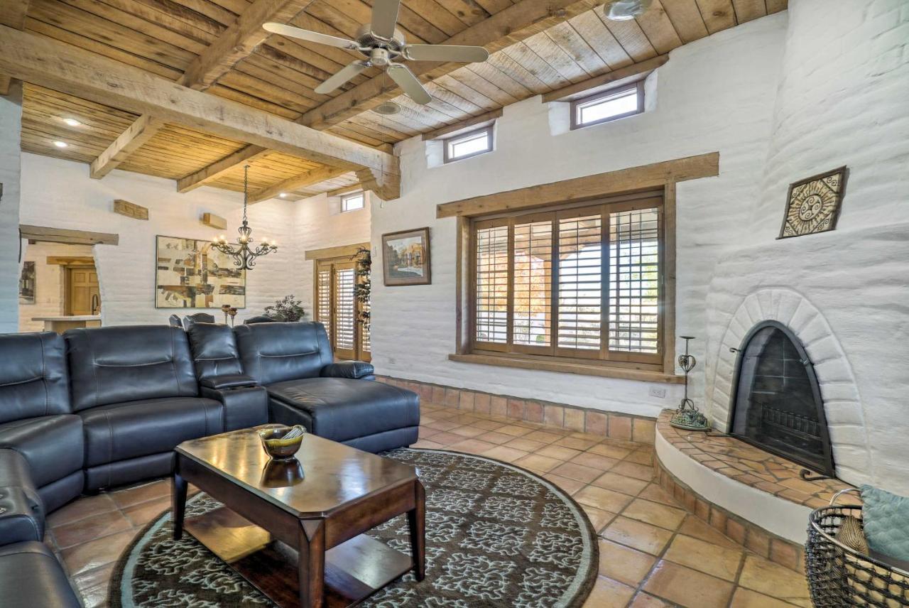 Las Cruces Home La Casa Blanca With Courtyard Luaran gambar