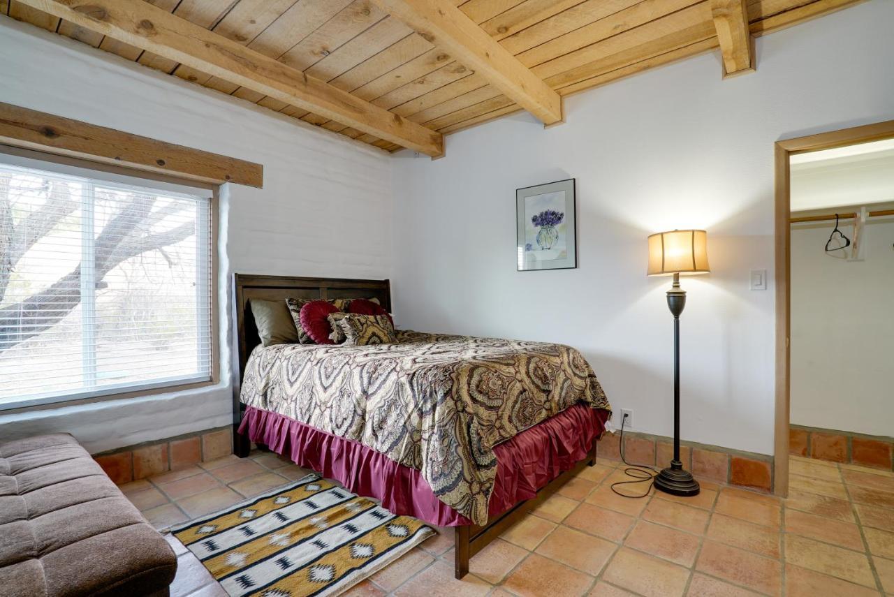 Las Cruces Home La Casa Blanca With Courtyard Luaran gambar