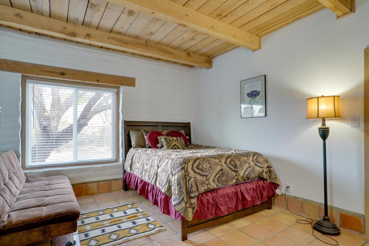 Las Cruces Home La Casa Blanca With Courtyard Luaran gambar